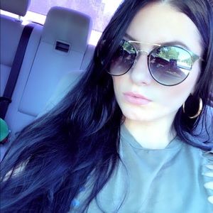 Meet your Posher, Maile